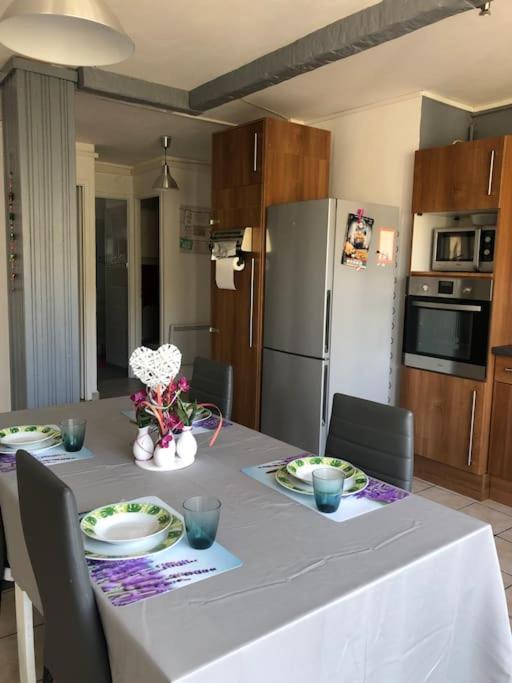 Appartement Balcon, Place De Parking, Centre Ville Valence  Exterior photo