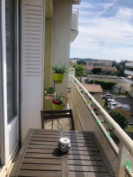 Appartement Balcon, Place De Parking, Centre Ville Valence  Exterior photo