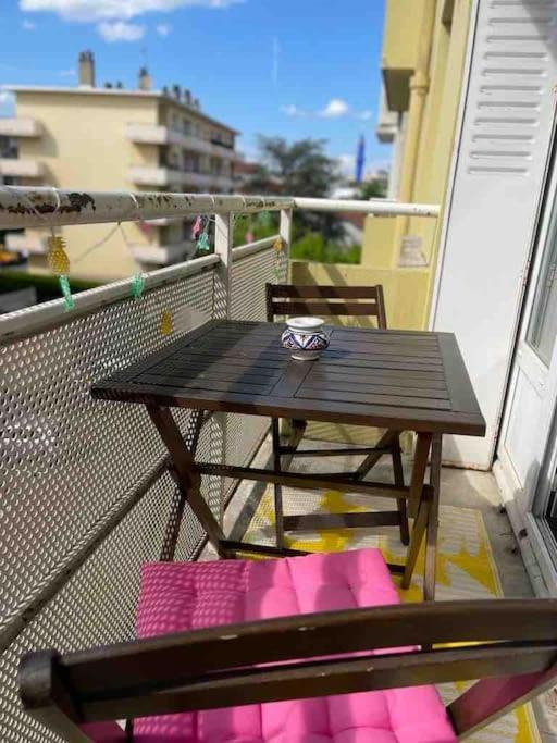 Appartement Balcon, Place De Parking, Centre Ville Valence  Exterior photo